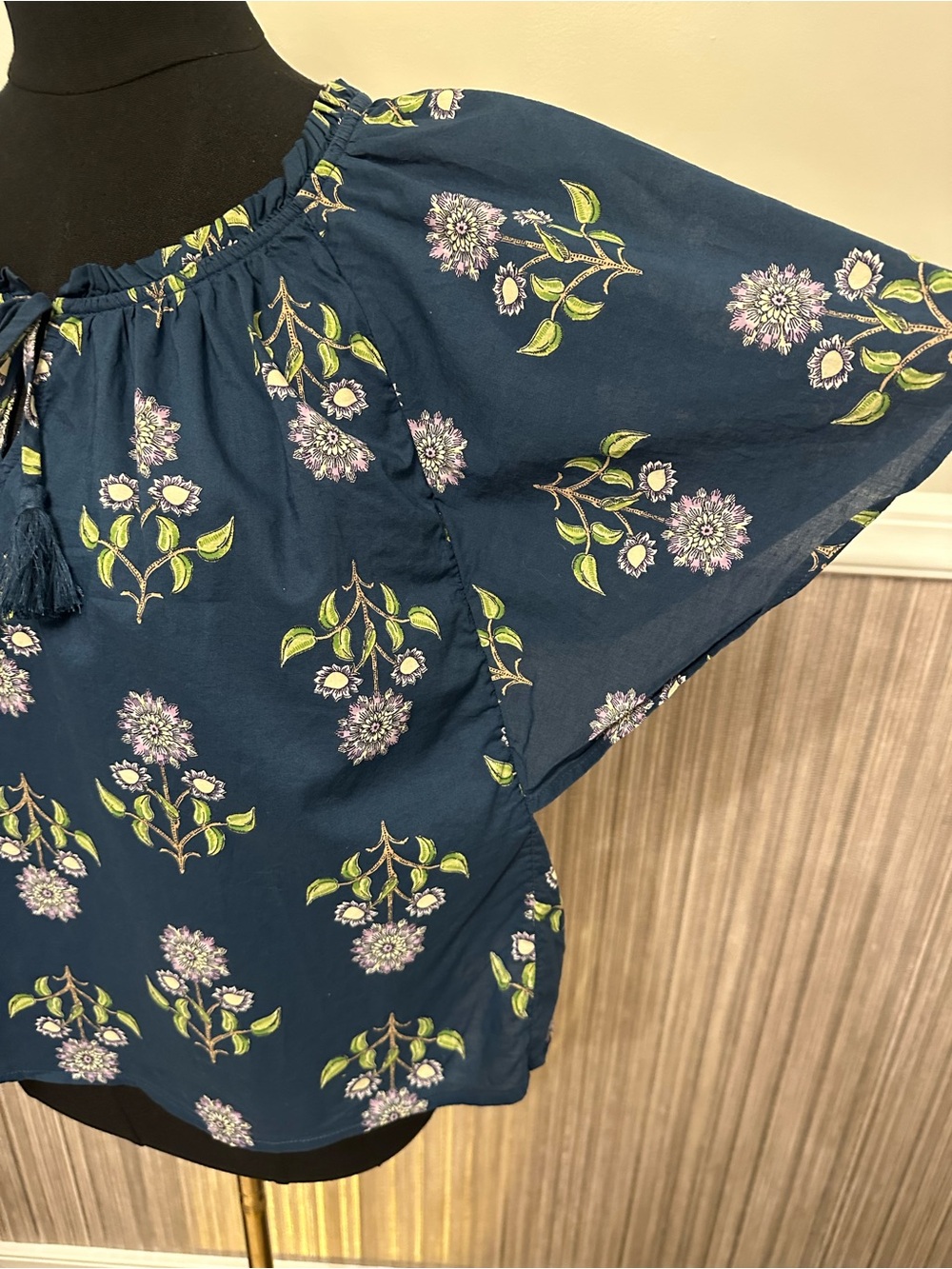 Old Navy Floral Peasant Top Tassel Tie Flutter Sleeve Boho Medium - Picture 4 of 8